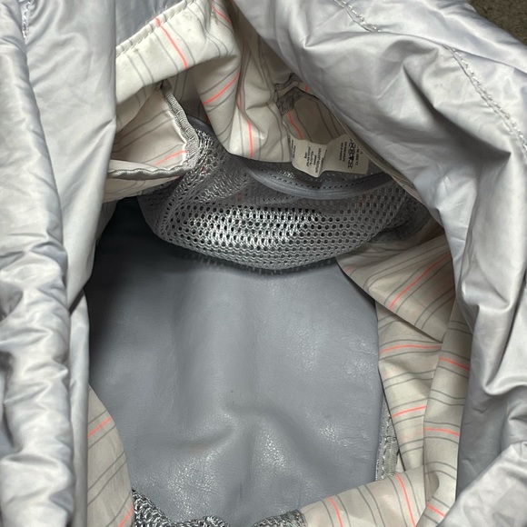 Lululemon Drawstring Top Canvas Shoulder Tote Bag - Picture 3 of 12